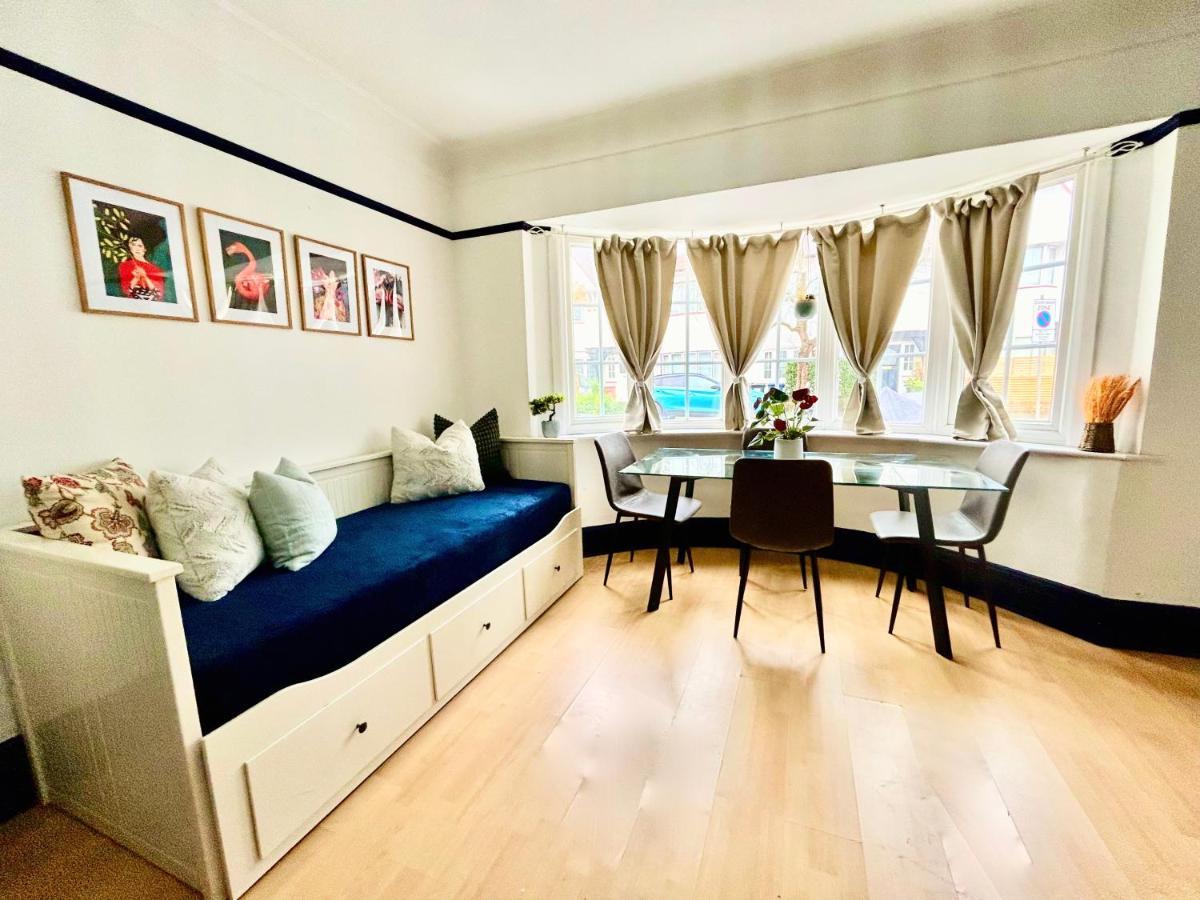 Rest Boutique Golders Green Londra Dış mekan fotoğraf